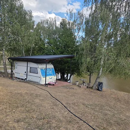 Karavan Pri Rybniku Campeggio Hrusov